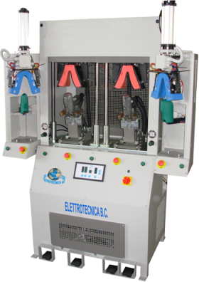 Elettrotecnica BC Mod 419 / 2CF Машина для формования задника с 2 горячими и 2 холодными станциями, оснащенными зажимными узлами на станциях реактивации.