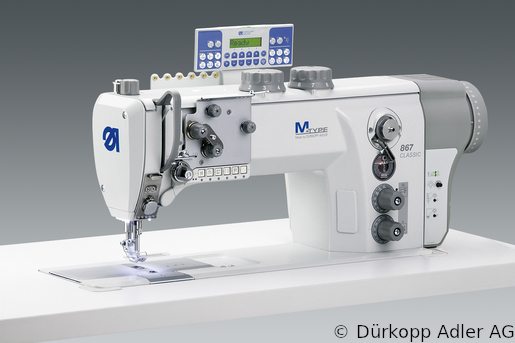 867-190445-M Одноигольная машина челночного стежка с плоской платформой. Нижний, игольный транспортеры и верхний альтернирующий транспортер лапка  Встроенный привод M-TYPE (0867 990216 001)