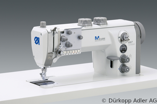 667-180312 Одноигольная швейная машина челночного стежка с плоской платформой с нижним, игольным и альтернирующим верхним транспортером – лапкой (0667 990004 024)